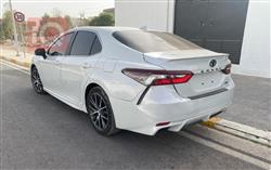 تۆیۆتا کامری